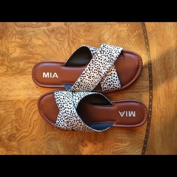 MIA EMILY Slide Sandal - Picture 3 of 9